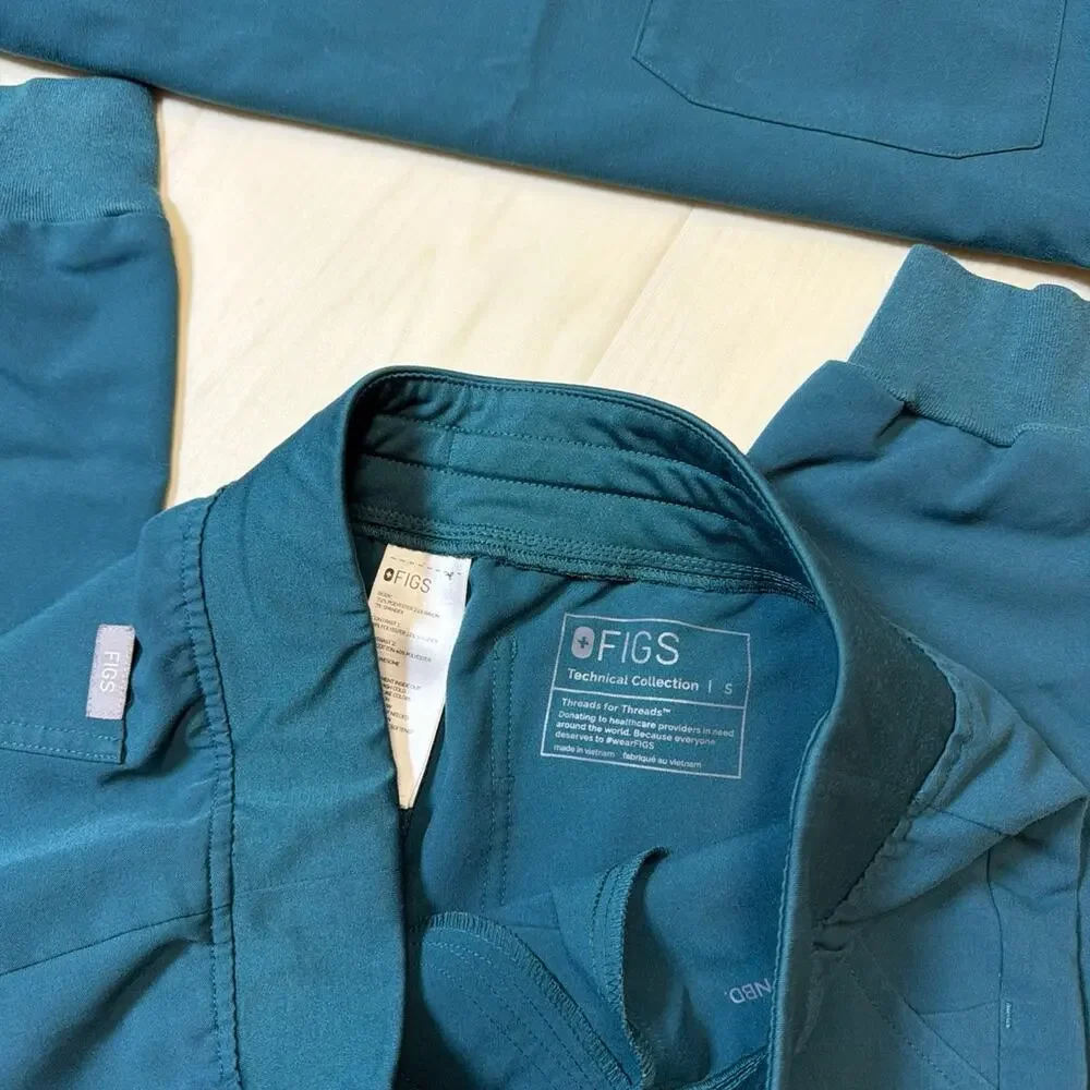 FIGS Scrub Set - Picture 4 of 7